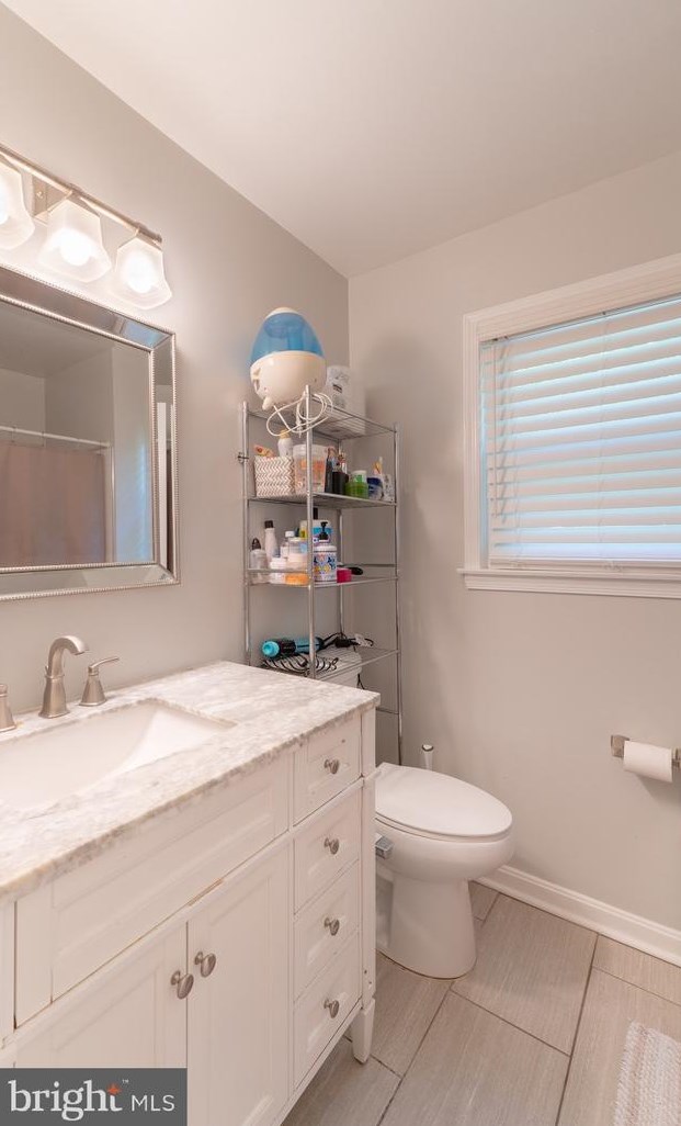 14813 Dufief Dr, Gaithersburg MD  20878-2524 exterior