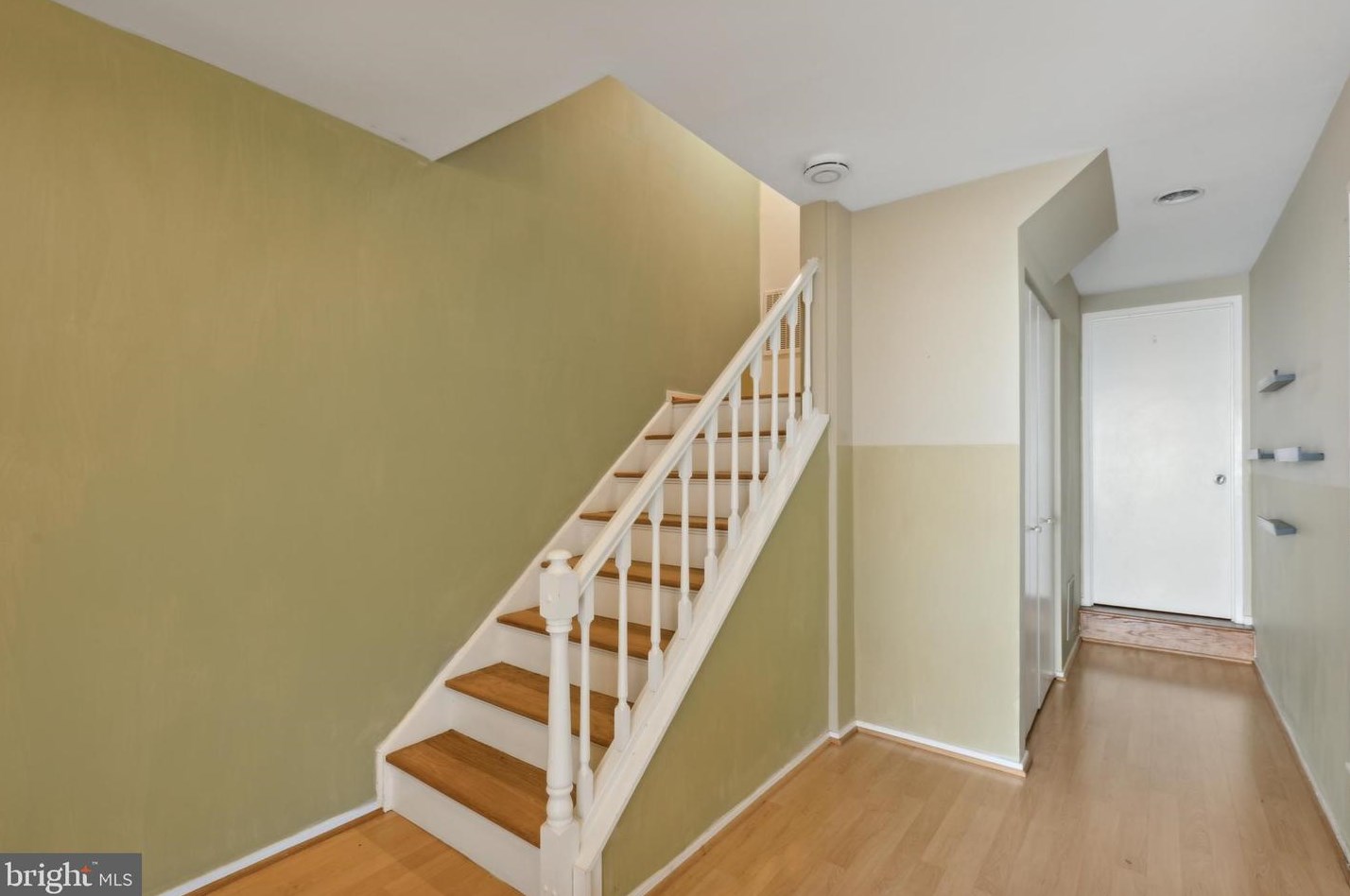 9840 Lake Landing Rd, Gaithersburg, MD 20886