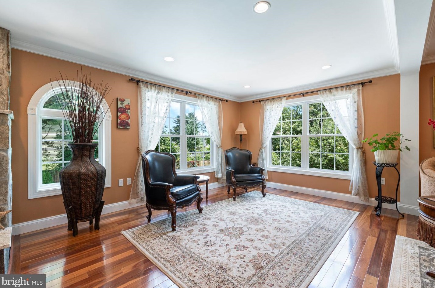 1919 Dundee Rd, Rockville MD exterior