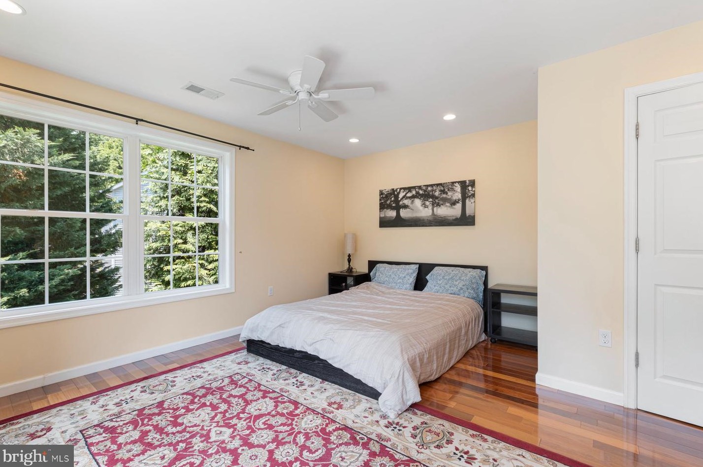 1919 Dundee Rd, Rockville MD exterior