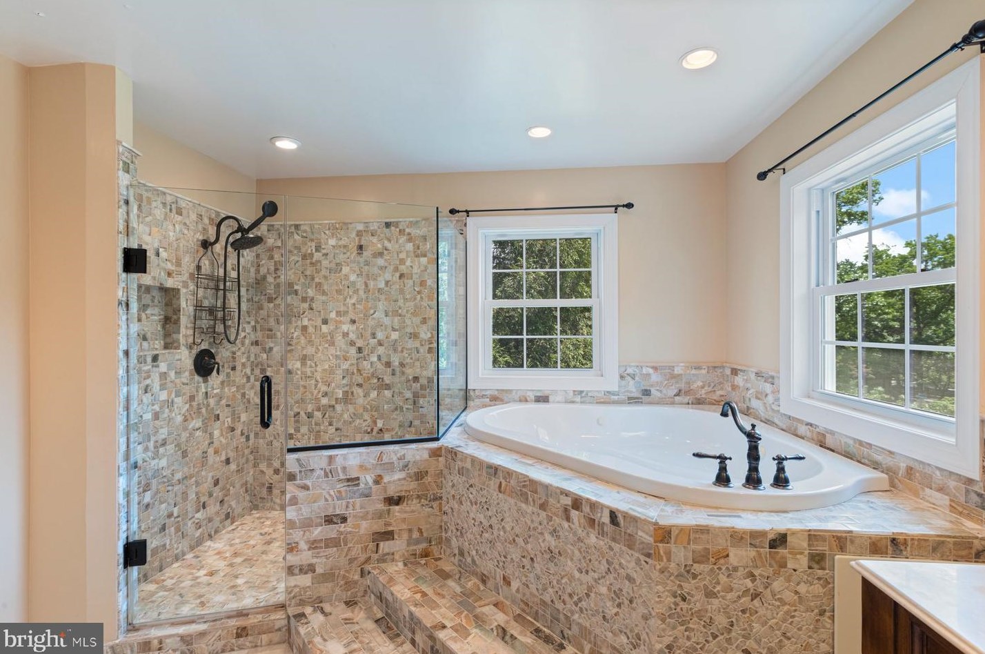 1919 Dundee Rd, Rockville MD exterior