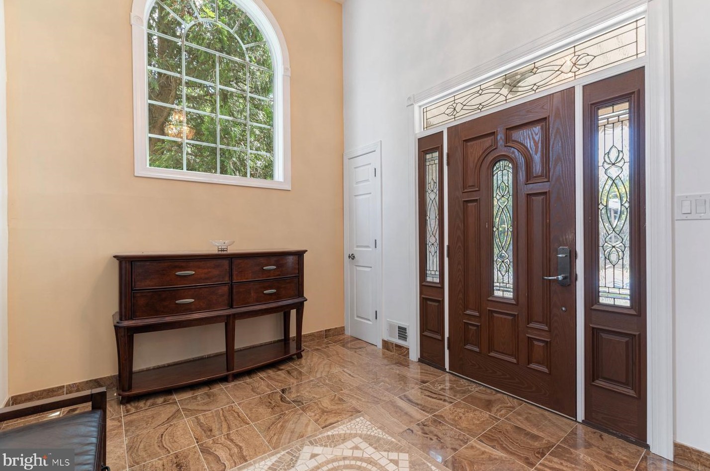 1919 Dundee Rd, Rockville, MD 20850-3138