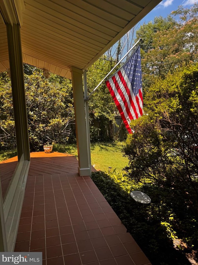 11842 Enid Dr, Rockville MD  20854-3454 exterior