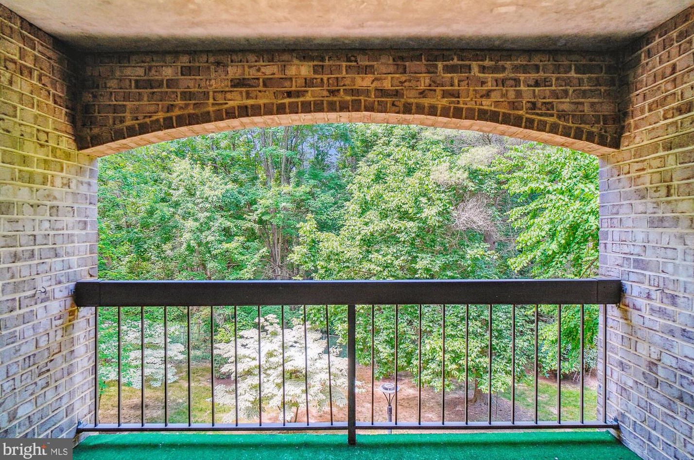 401 Christopher Ave #23, Gaithersburg, MD 20879