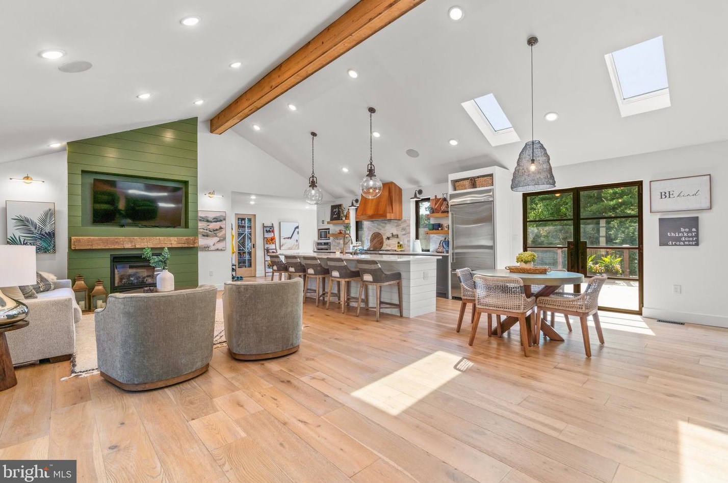 17728 Queen Elizabeth Dr, Olney, MD 20832