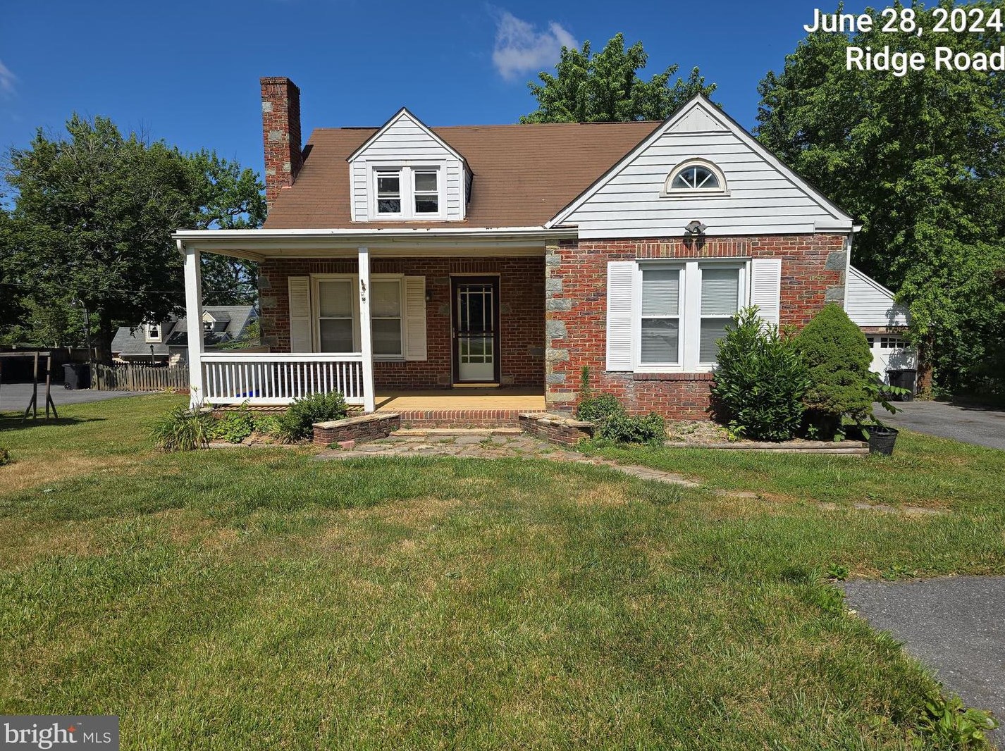 26726 Ridge Rd, Damascus, MD 20872