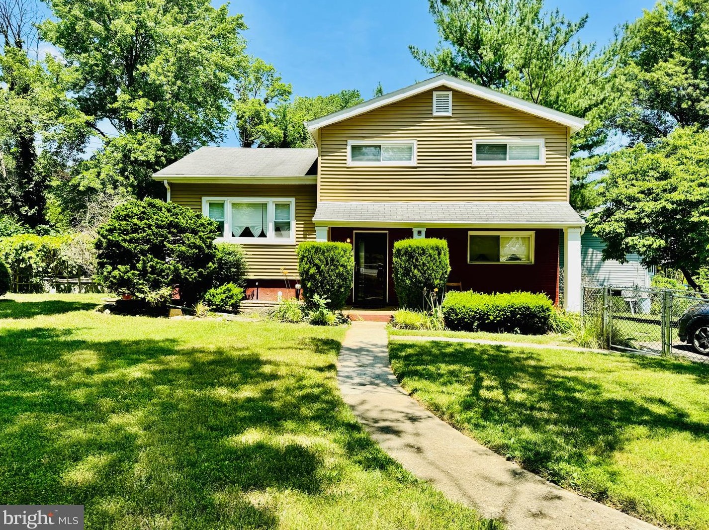 5809 Halpine Rd, Rockville MD  20851-2408 exterior