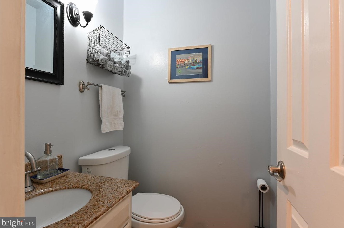 14637 Locustwood Ln, Silver Spring MD 20905-6425 exterior