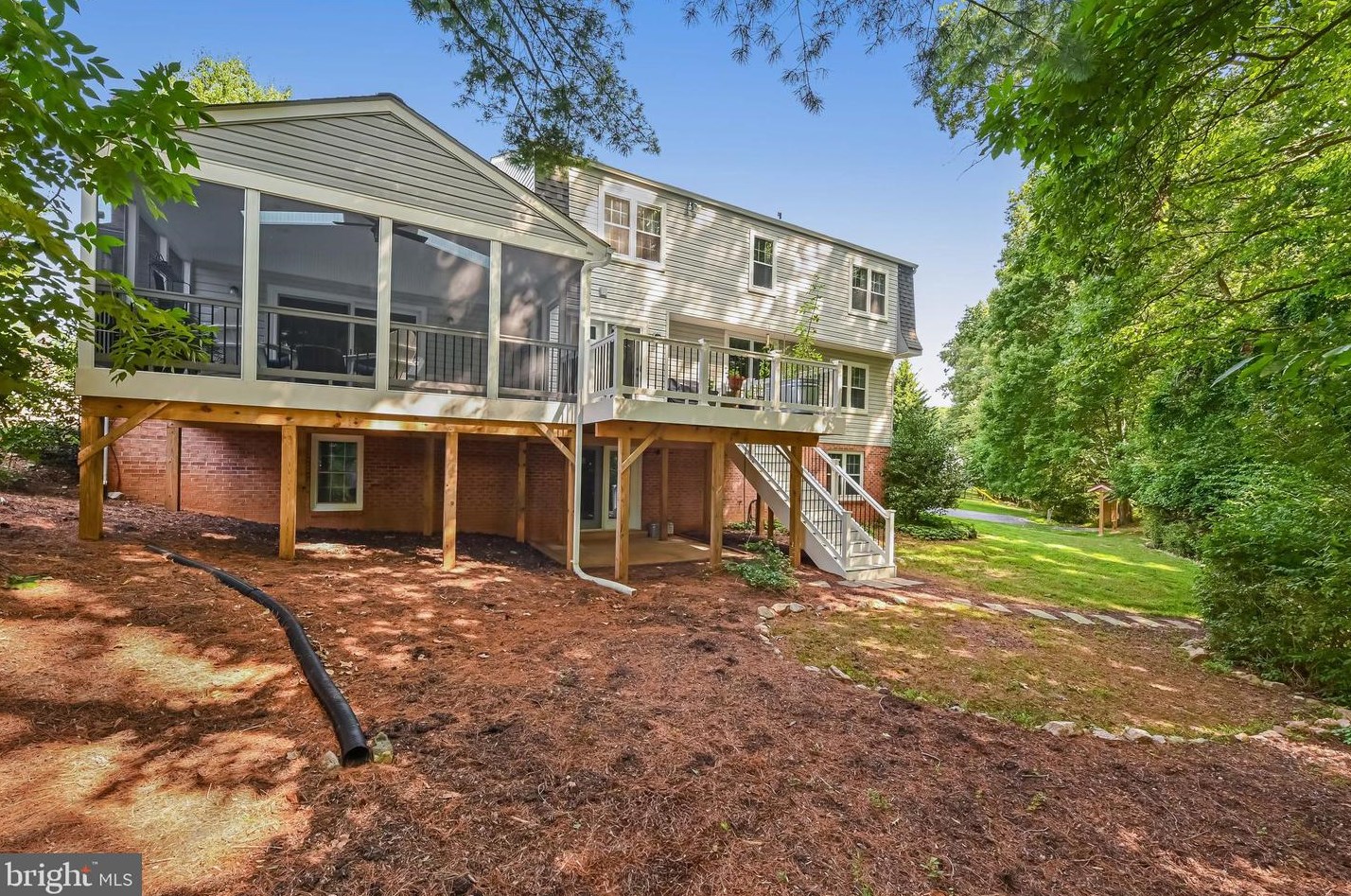 14637 Locustwood Ln, Silver Spring MD 20905-6425 exterior