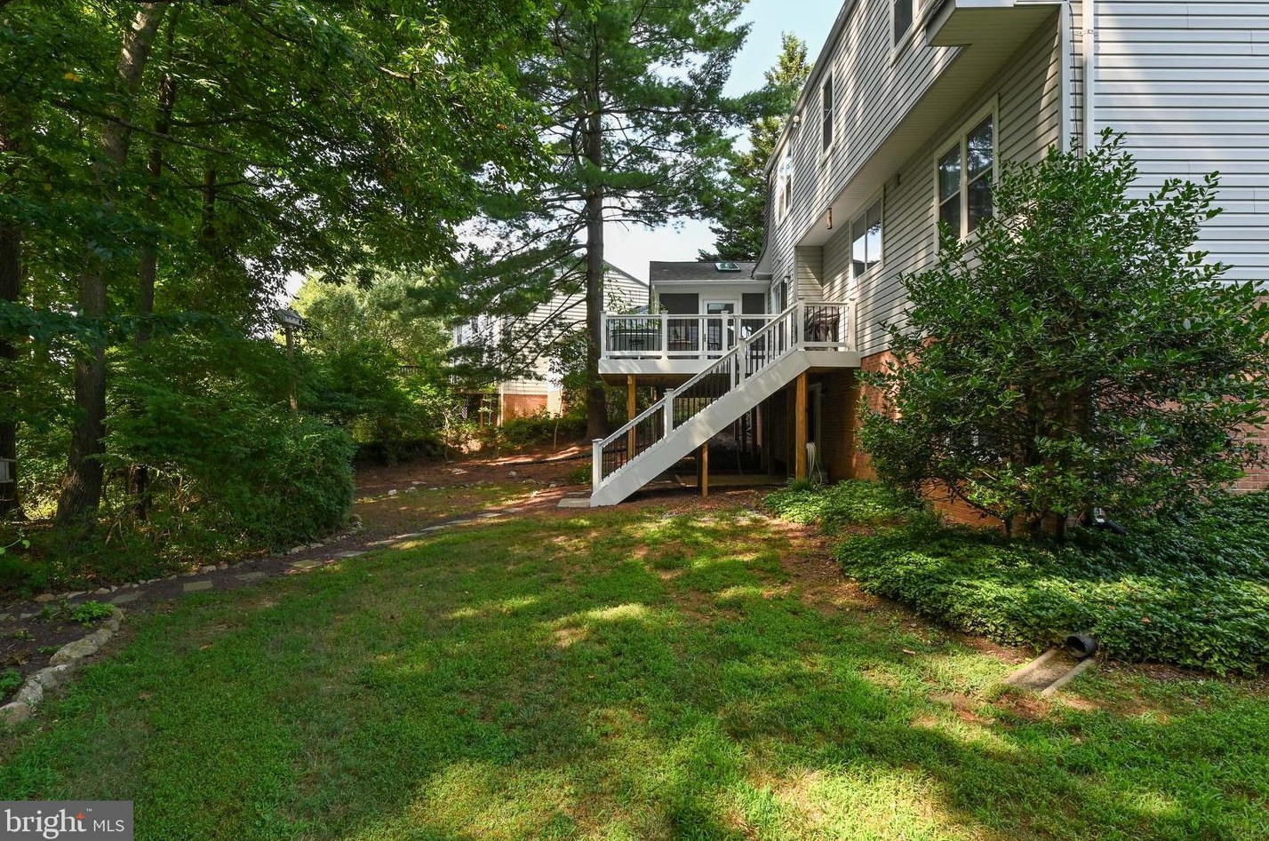 14637 Locustwood Ln, Silver Spring MD 20905-6425 exterior