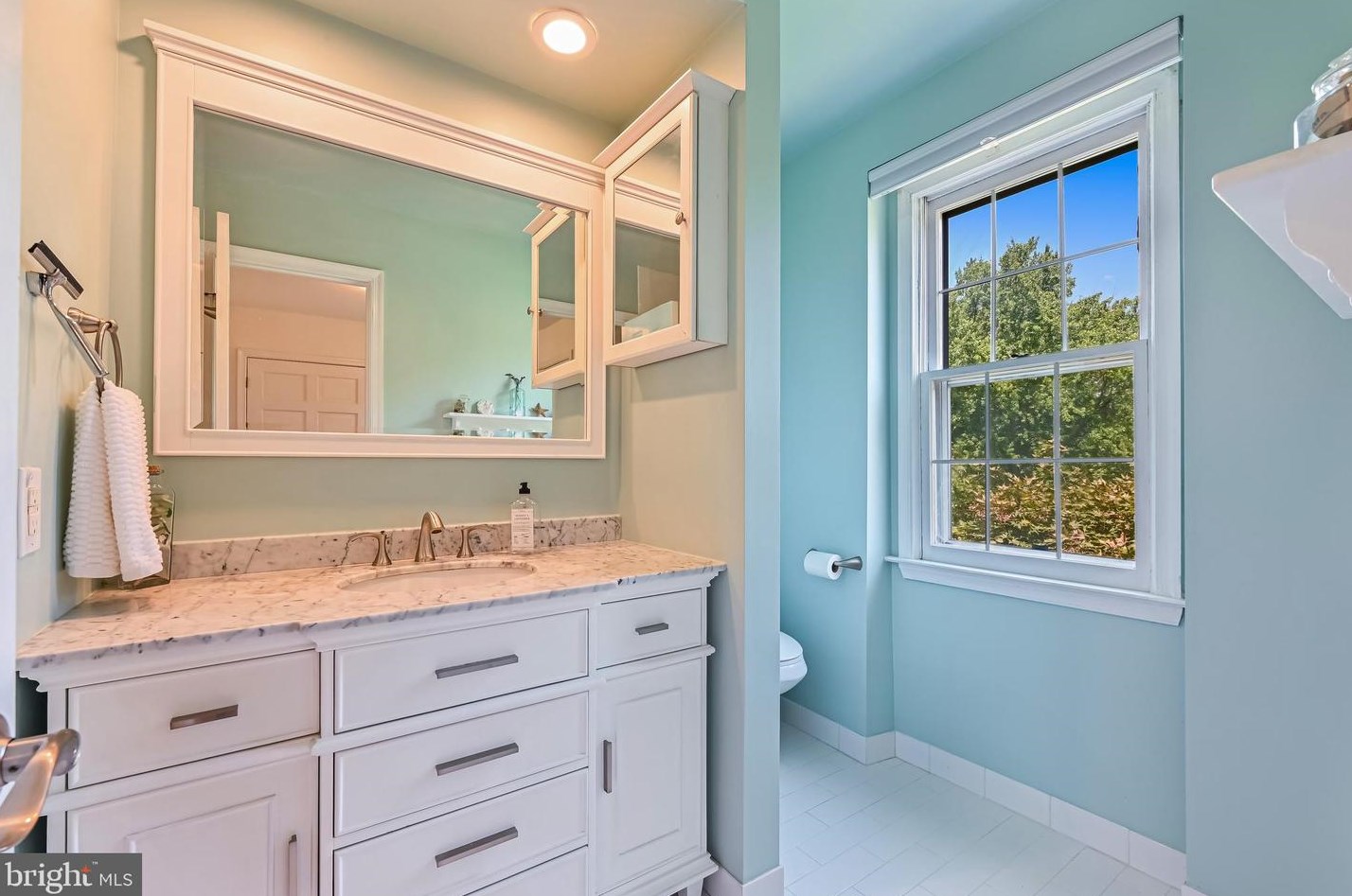 14637 Locustwood Ln, Silver Spring MD 20905-6425 exterior