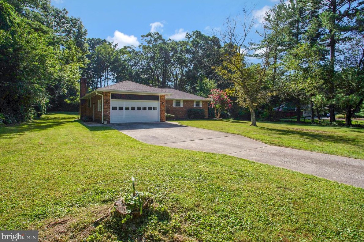 25509 Jonnie Ct, Gaithersburg, MD 20882