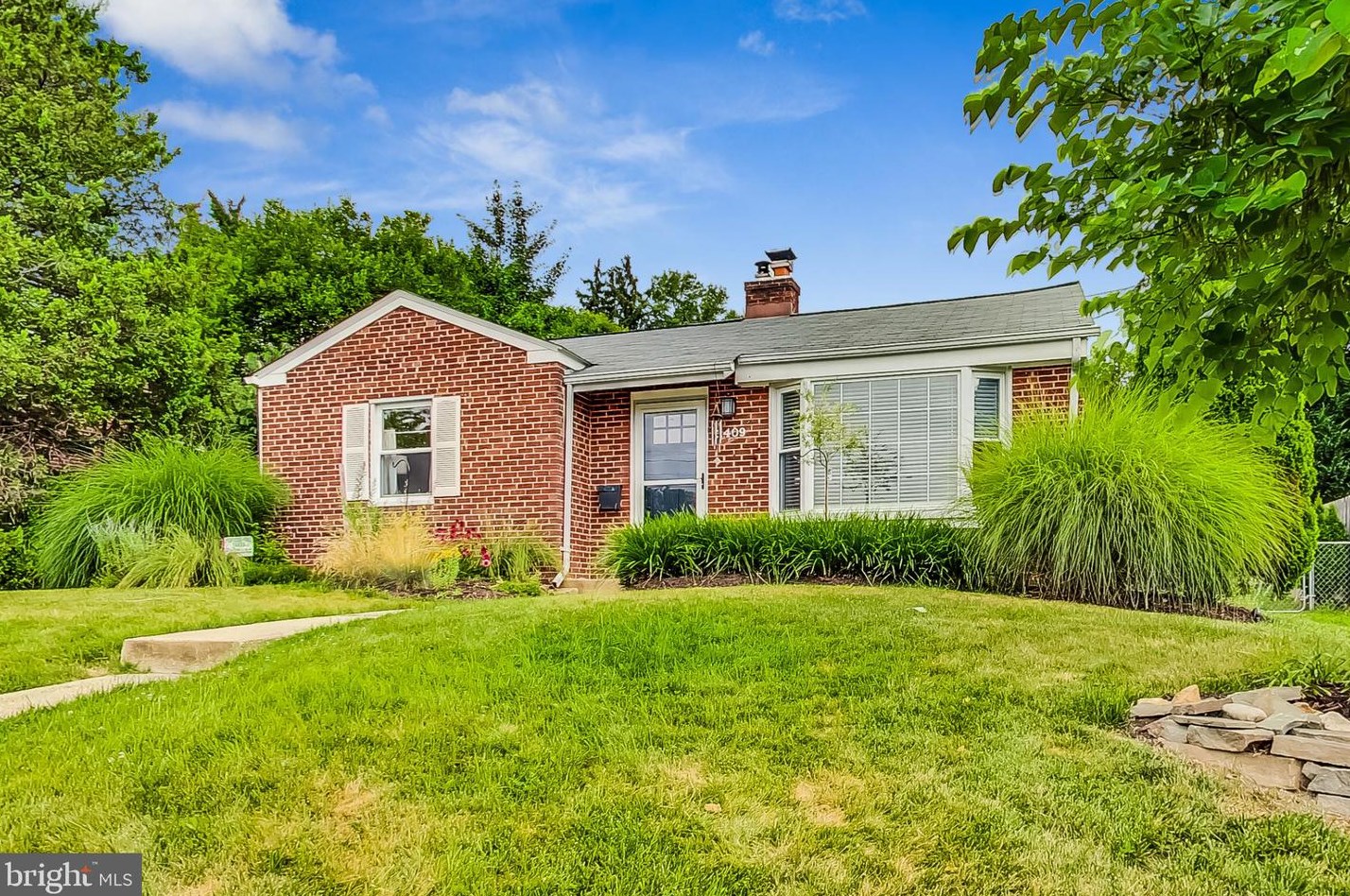 2409 Dennis Ave, Silver Spring, MD 20902-4973