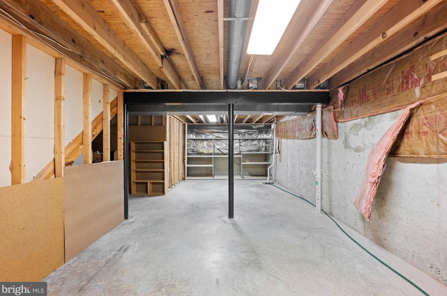 14716 Carona Dr, Silver Spring MD exterior