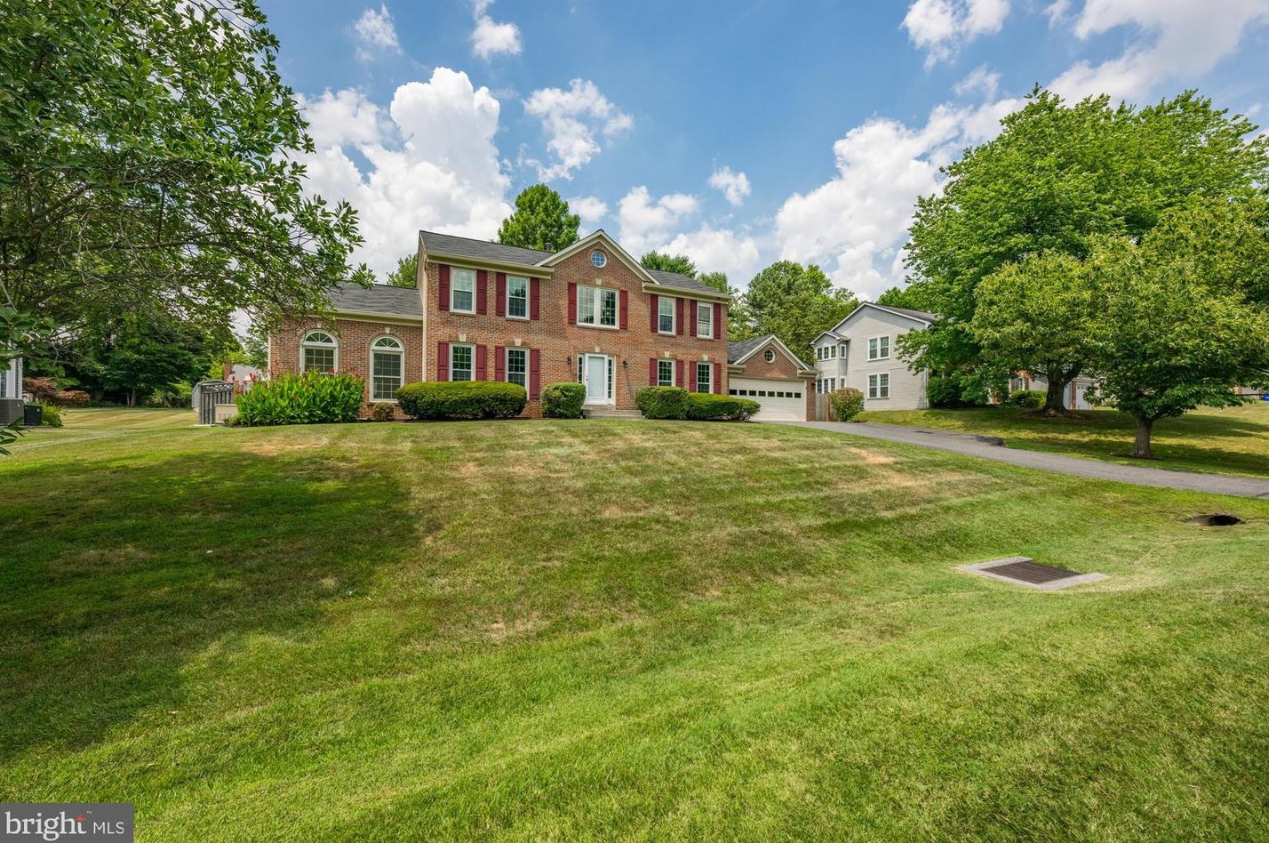 14716 Carona Dr, Silver Spring MD exterior