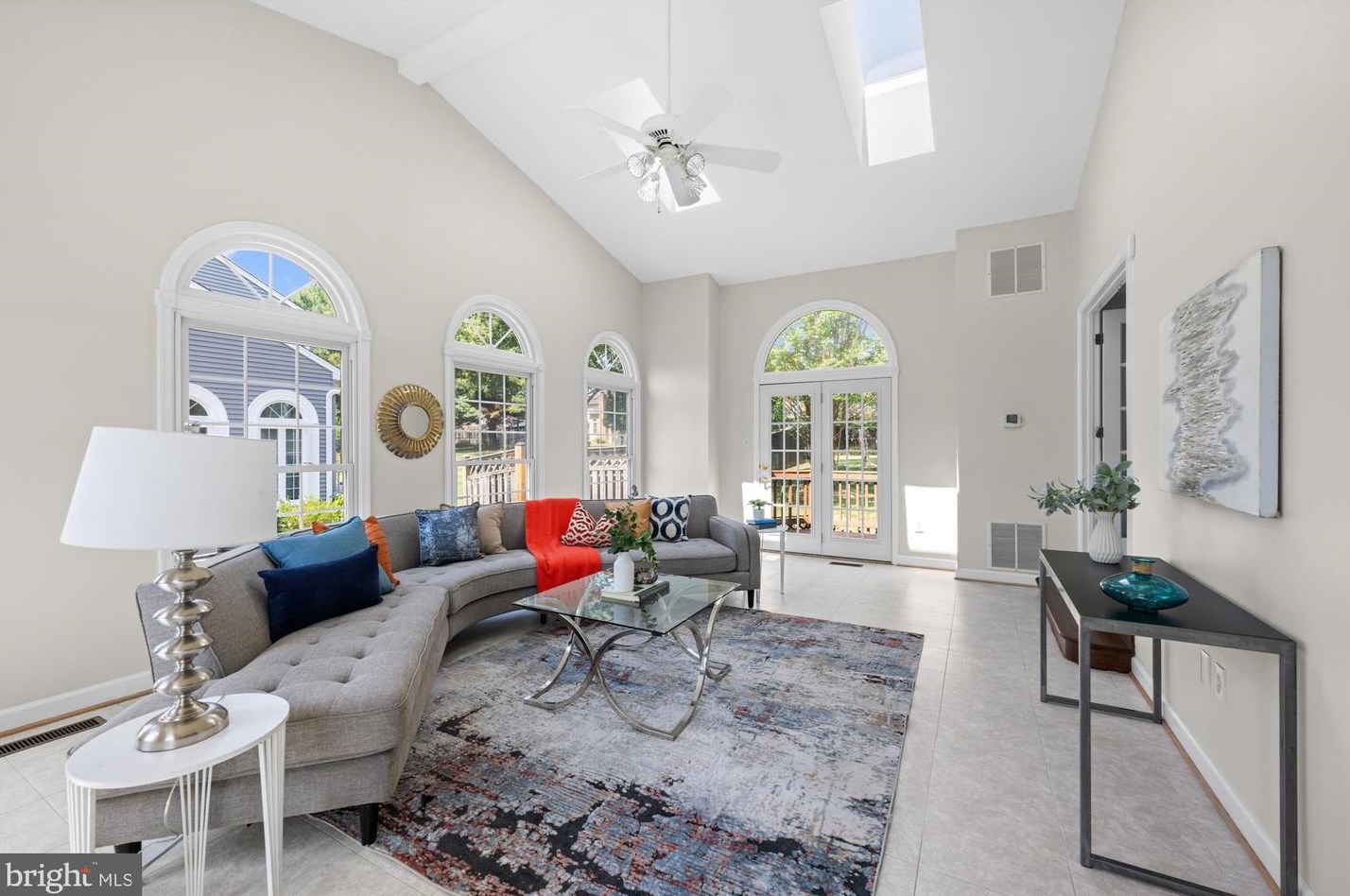 14716 Carona Dr, Silver Spring MD exterior