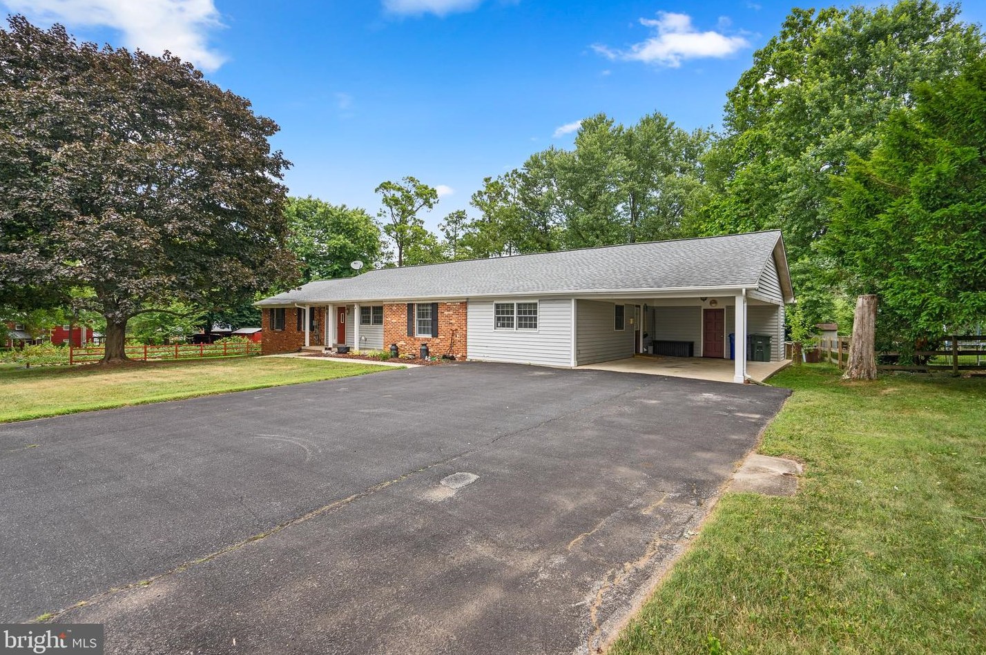 26619 High St, Damascus, MD 20872