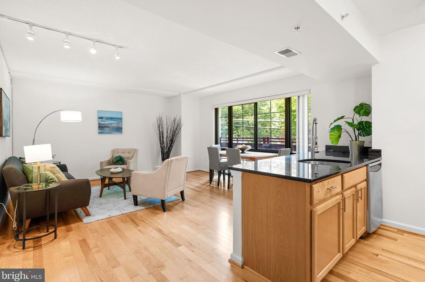 7923 Eastern Ave, Silver Spring MD  20910-4830 exterior