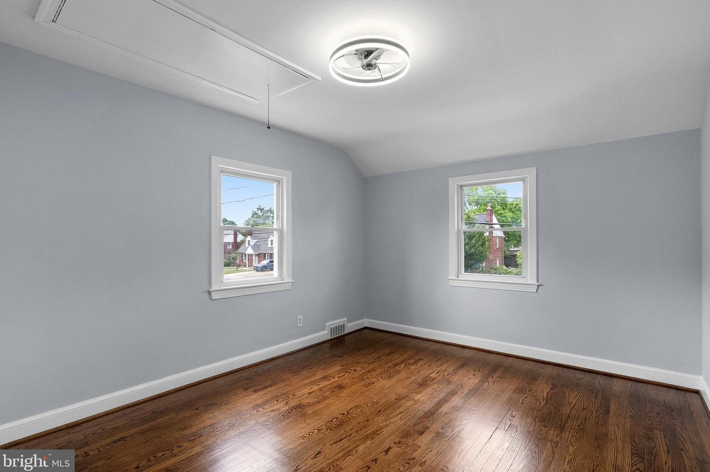 208 Granville Dr, Silver Spring MD 20901-3237 exterior