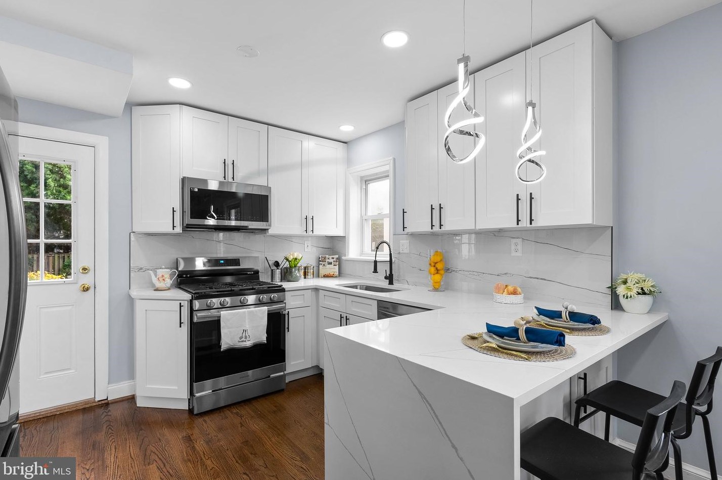 208 Granville Dr, Silver Spring MD 20901-3237 exterior