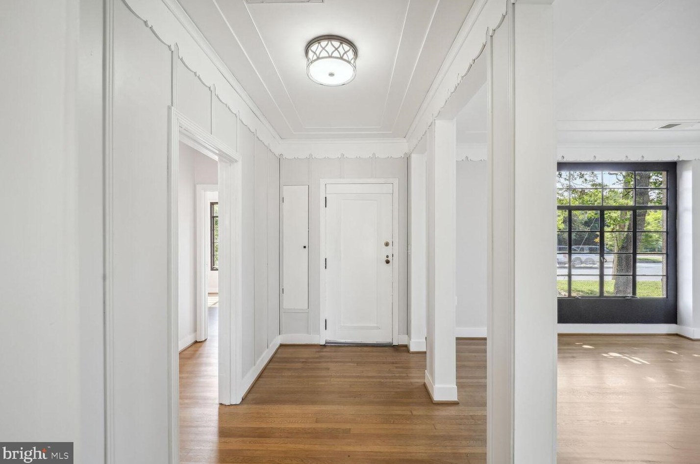 9900 Colesville Rd, Silver Spring MD 20901-2228 exterior