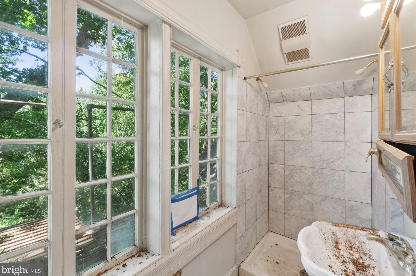 2900 Wilton Ave, Silver Spring MD 20910-1219 exterior