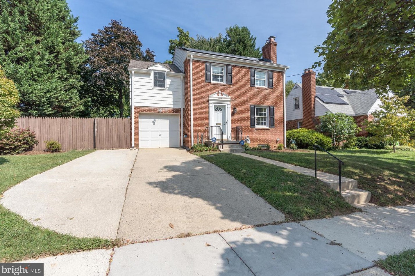 1909 August Dr, Silver Spring, MD 20902-4035