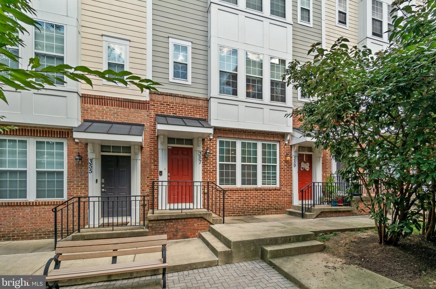 359 Belt Place #36-359, Gaithersburg, MD 20877