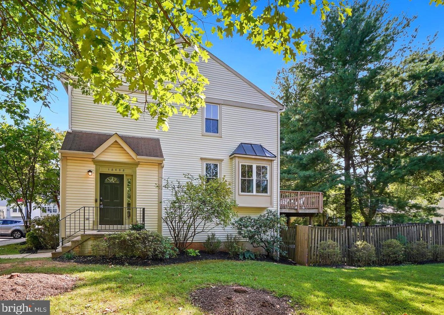 18008 Sunset River Ct, Olney, MD 20832