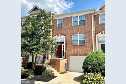 18614 Carriage Walk Circle, Gaithersburg, MD 20879 - Photo 1