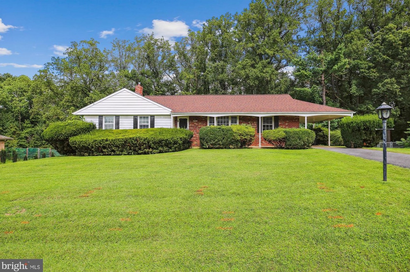 17704 Prince Edward Dr, Olney, MD 20832