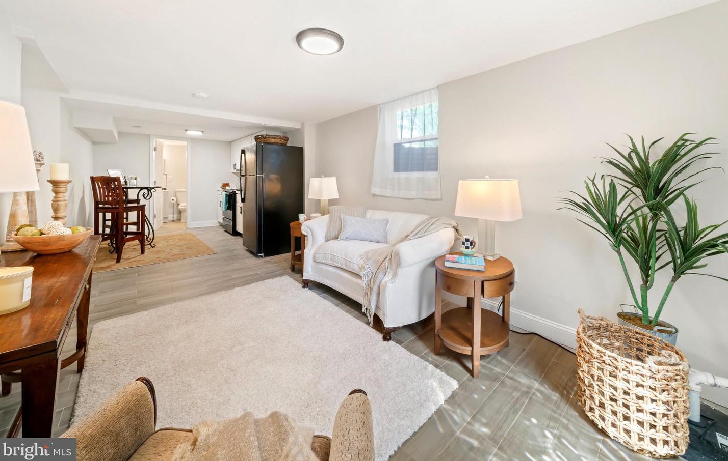 201 University Blvd, Silver Spring MD  20901-1945 exterior