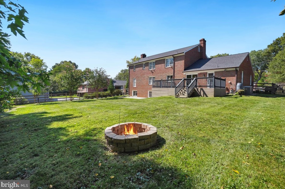 2420 Gate Dr, Silver Spring MD 20906-2208 exterior