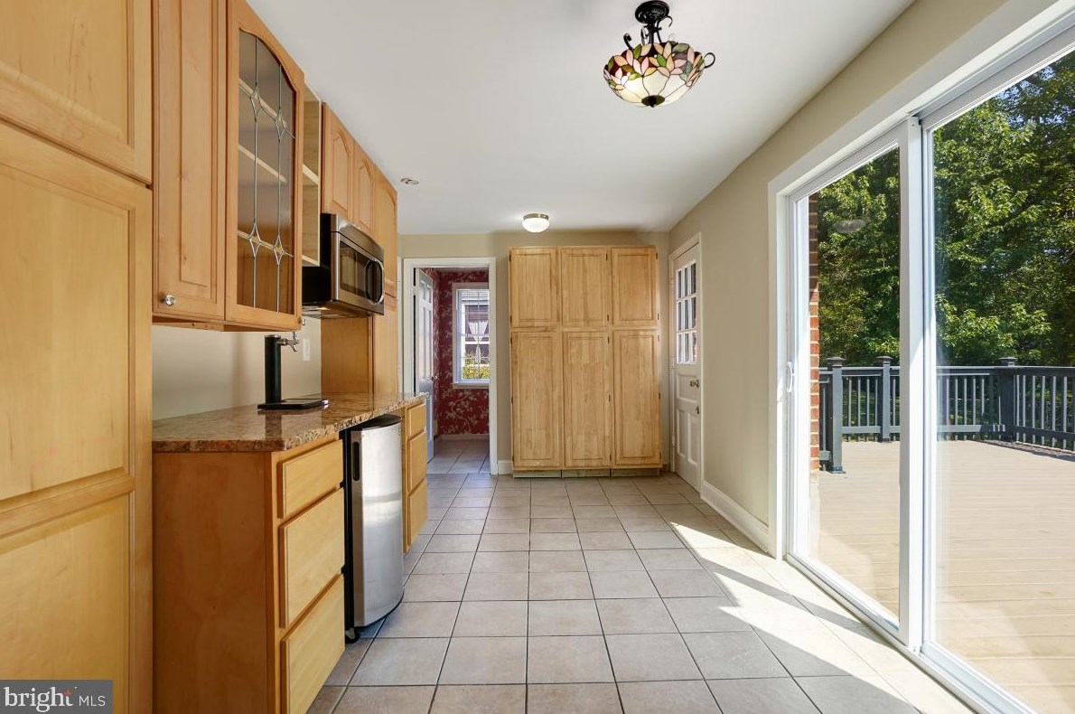 2420 Gate Dr, Silver Spring MD 20906-2208 exterior