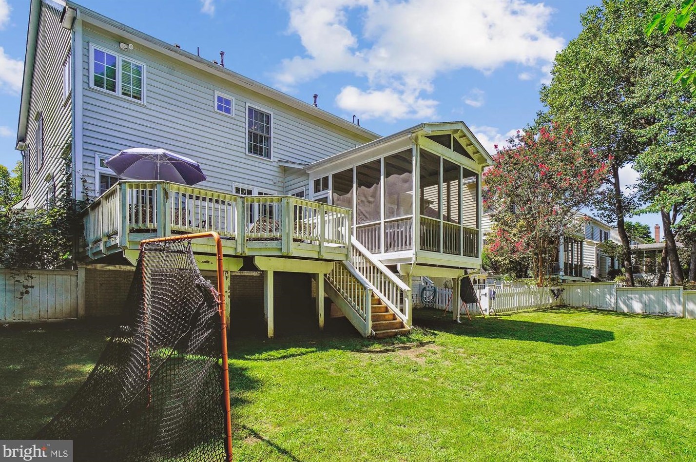 952 Gentlewood St, Gaithersburg, MD 20878