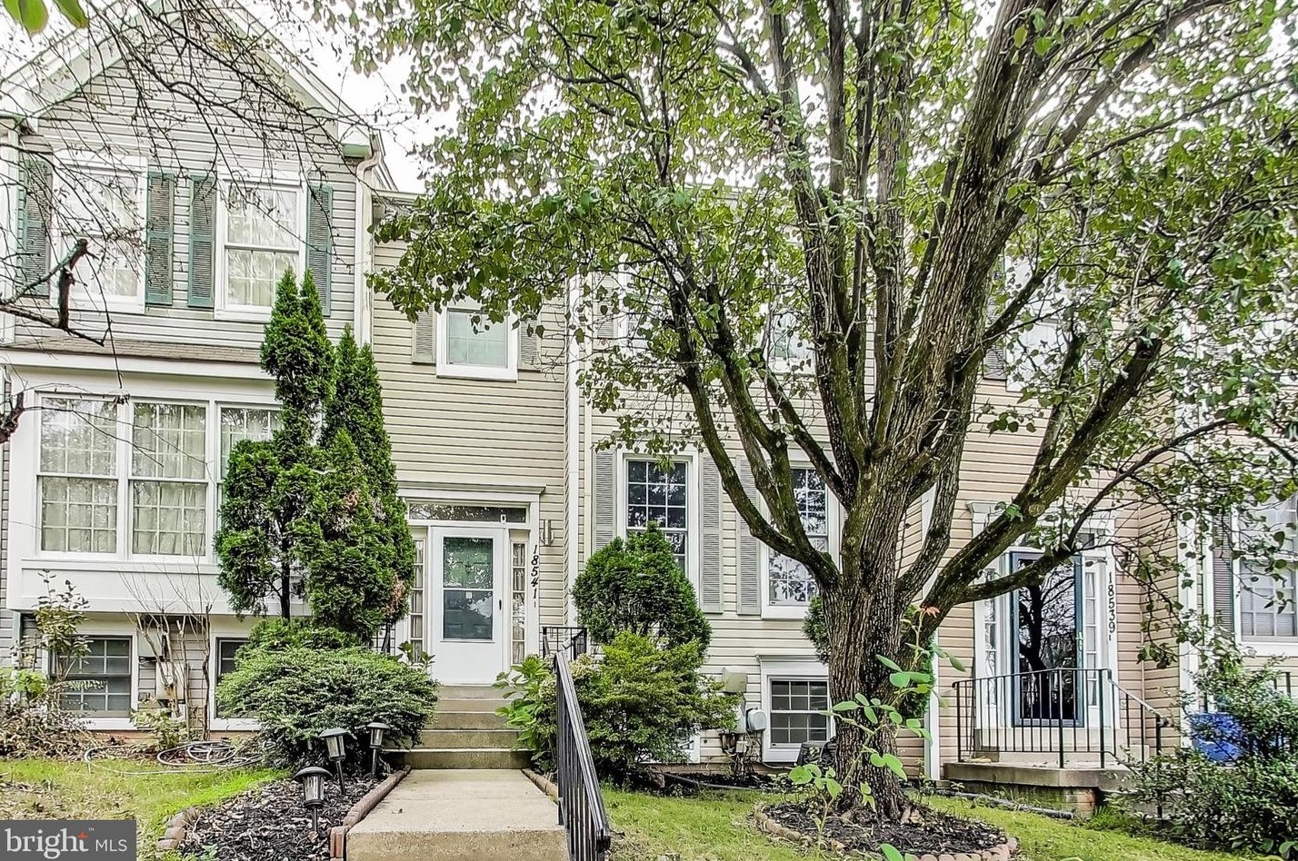 18541 Cherry Laurel Ln, Gaithersburg, MD 20879