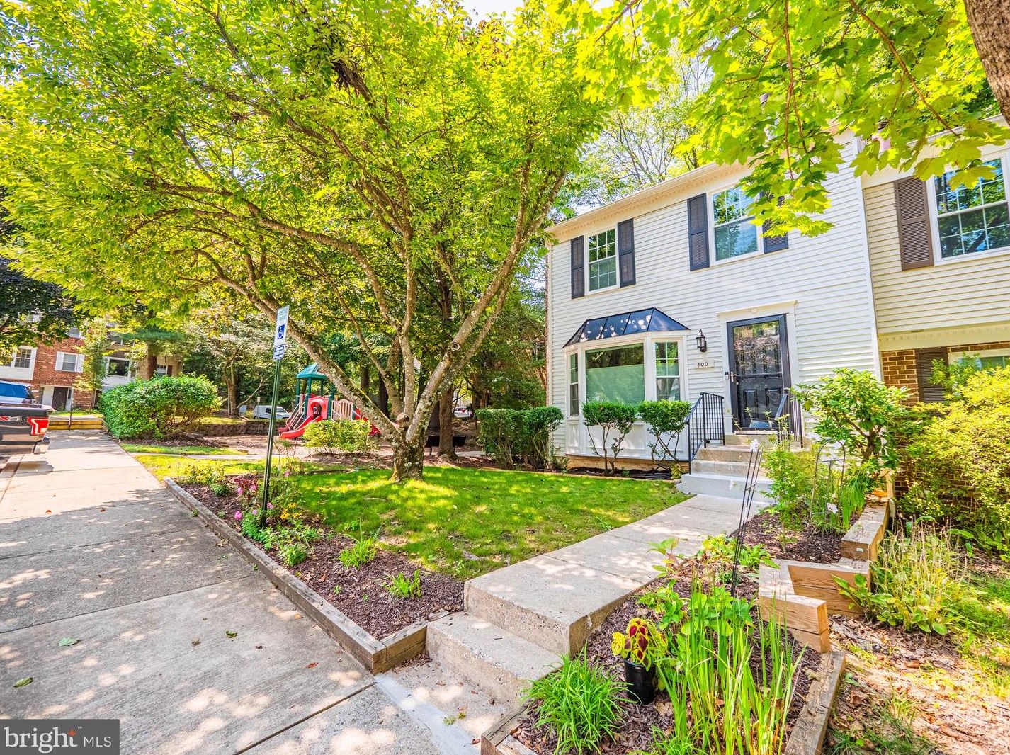 100 Kestrel Ct, Gaithersburg, MD 20879