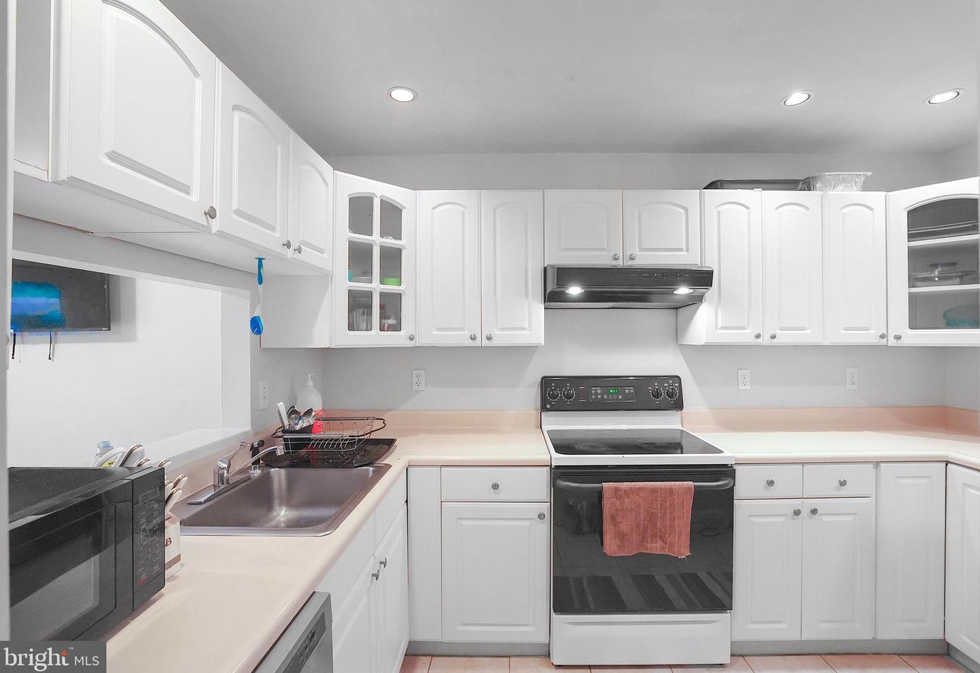 10028 Forest View Pl, Gaithersburg, MD 20886