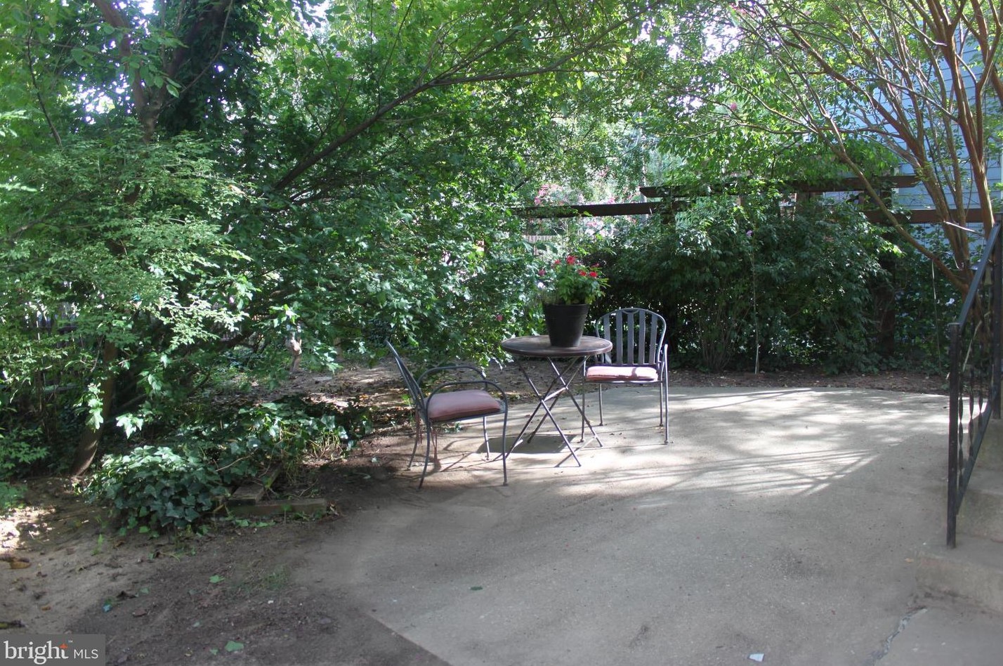 10109 Tenbrook Dr, Silver Spring MD 20901-1882 exterior