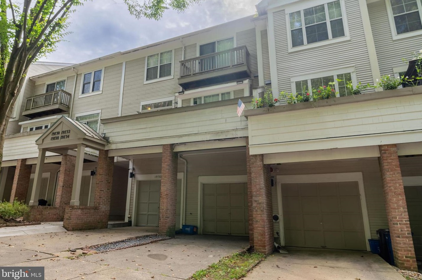 19734 Crested Iris Way, Gaithersburg, MD 20886