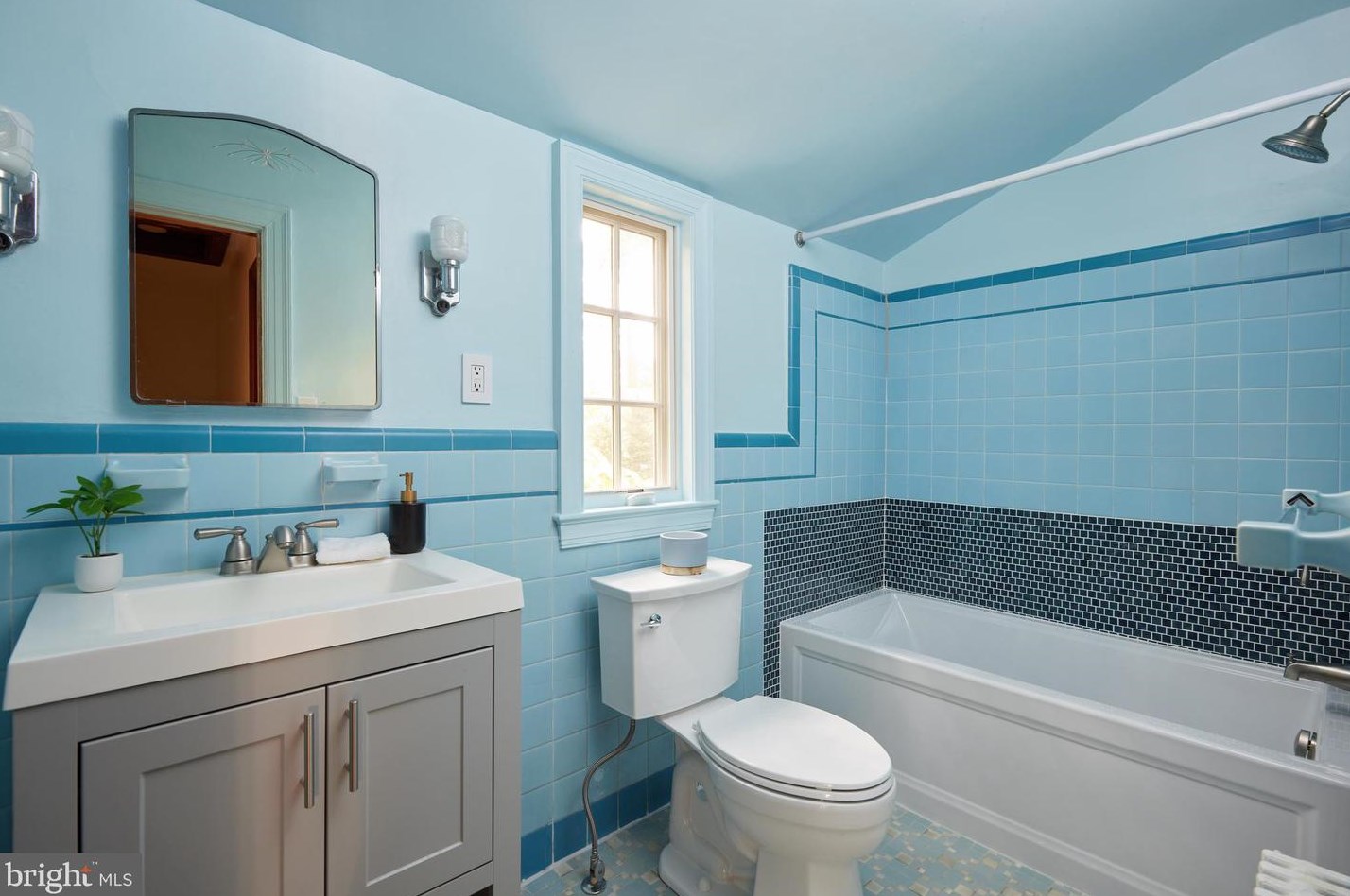 9222 Manchester Rd, Silver Spring MD 20901-3341 exterior