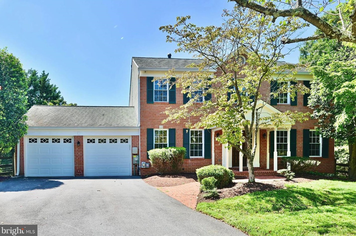 2 Dunleith Ct, Gaithersburg, MD 20878