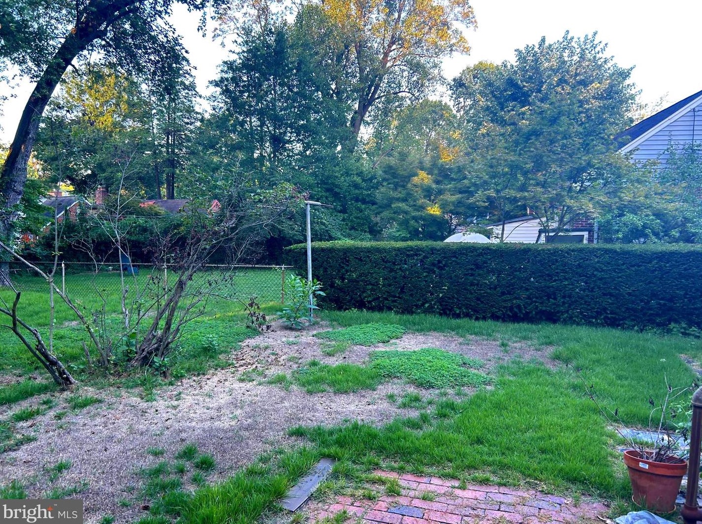 237 Dl Dr, Silver Spring MD 20910-1608 exterior