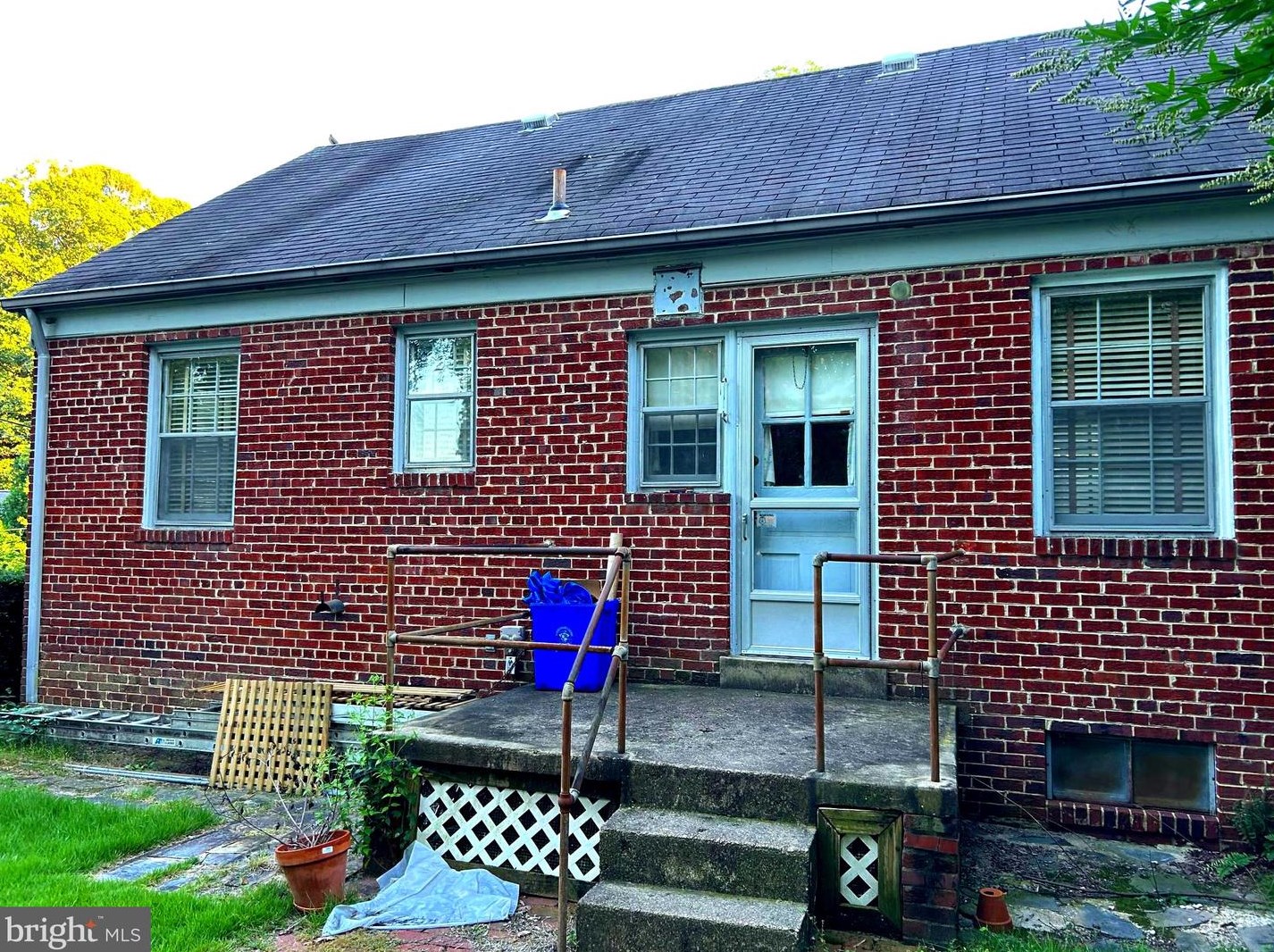 237 Dl Dr, Silver Spring MD 20910-1608 exterior