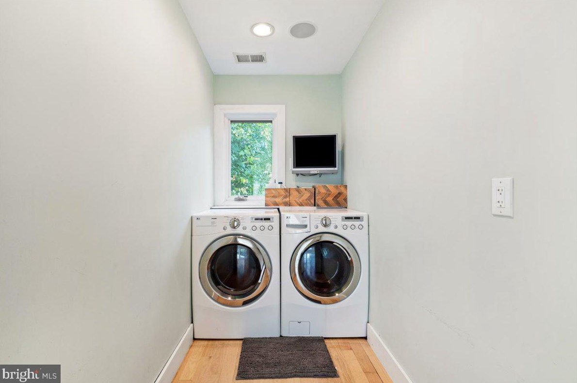 9803 Mcmillan Ave, Silver Spring MD exterior