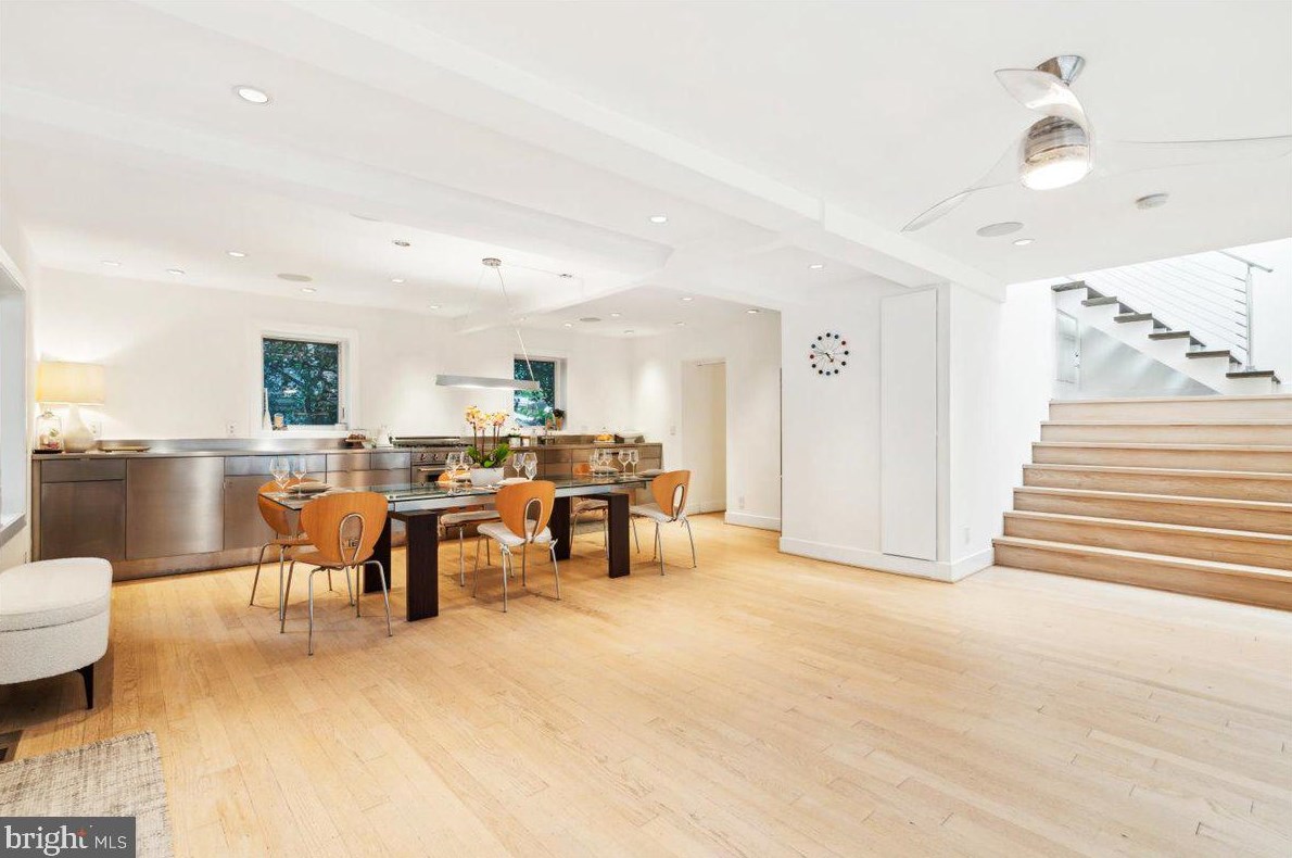 9803 Mcmillan Ave, Silver Spring MD exterior