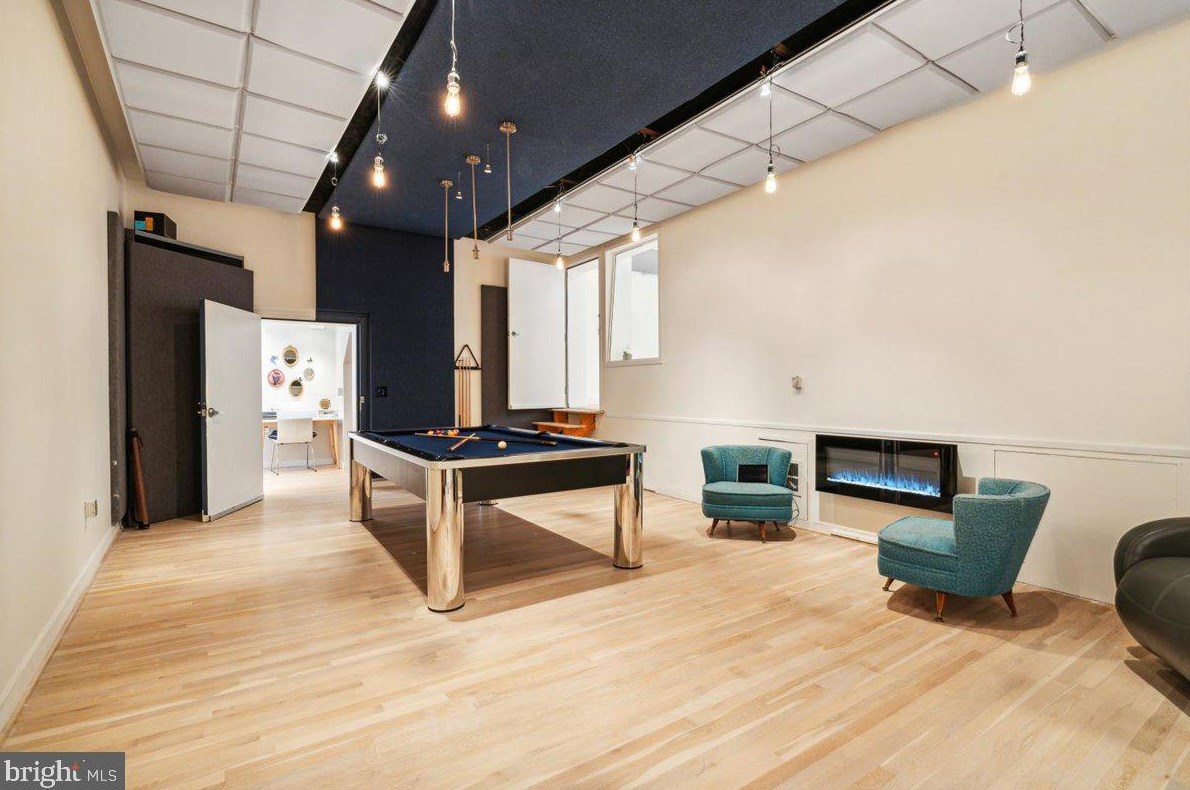 9803 Mcmillan Ave, Silver Spring MD exterior