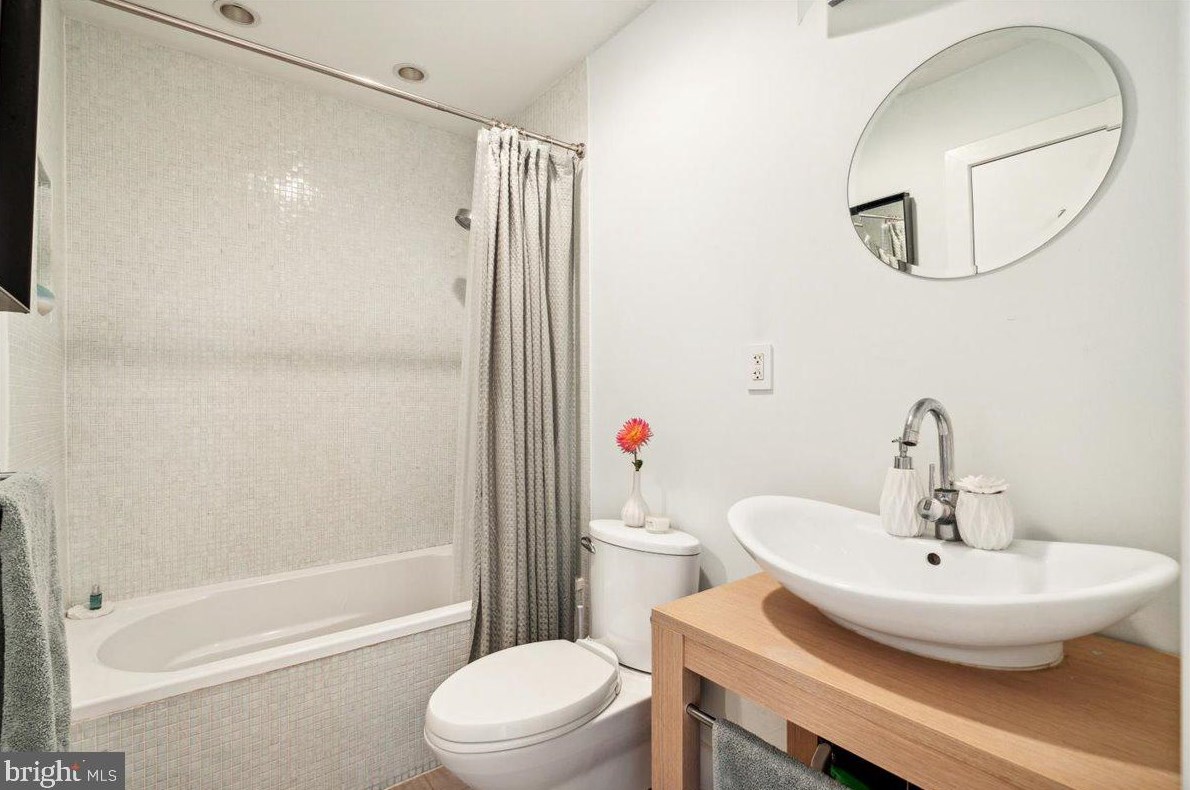 9803 Mcmillan Ave, Silver Spring MD exterior