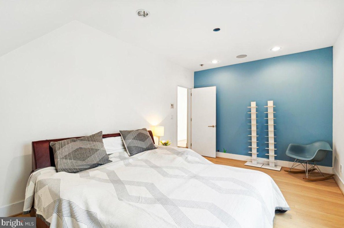 9803 Mcmillan Ave, Silver Spring MD exterior