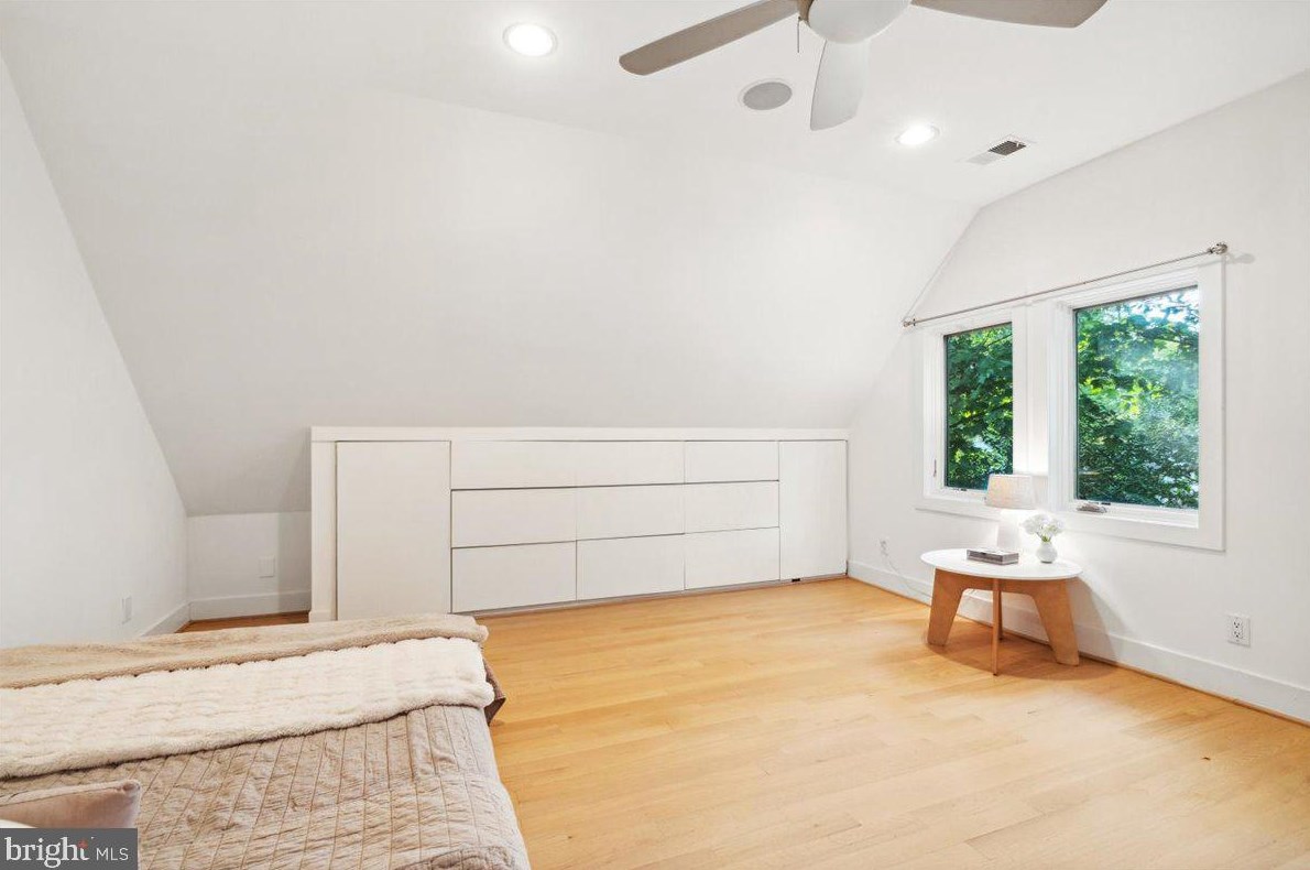 9803 Mcmillan Ave, Silver Spring MD exterior